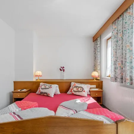 Rosi By Interhome Apartmán *